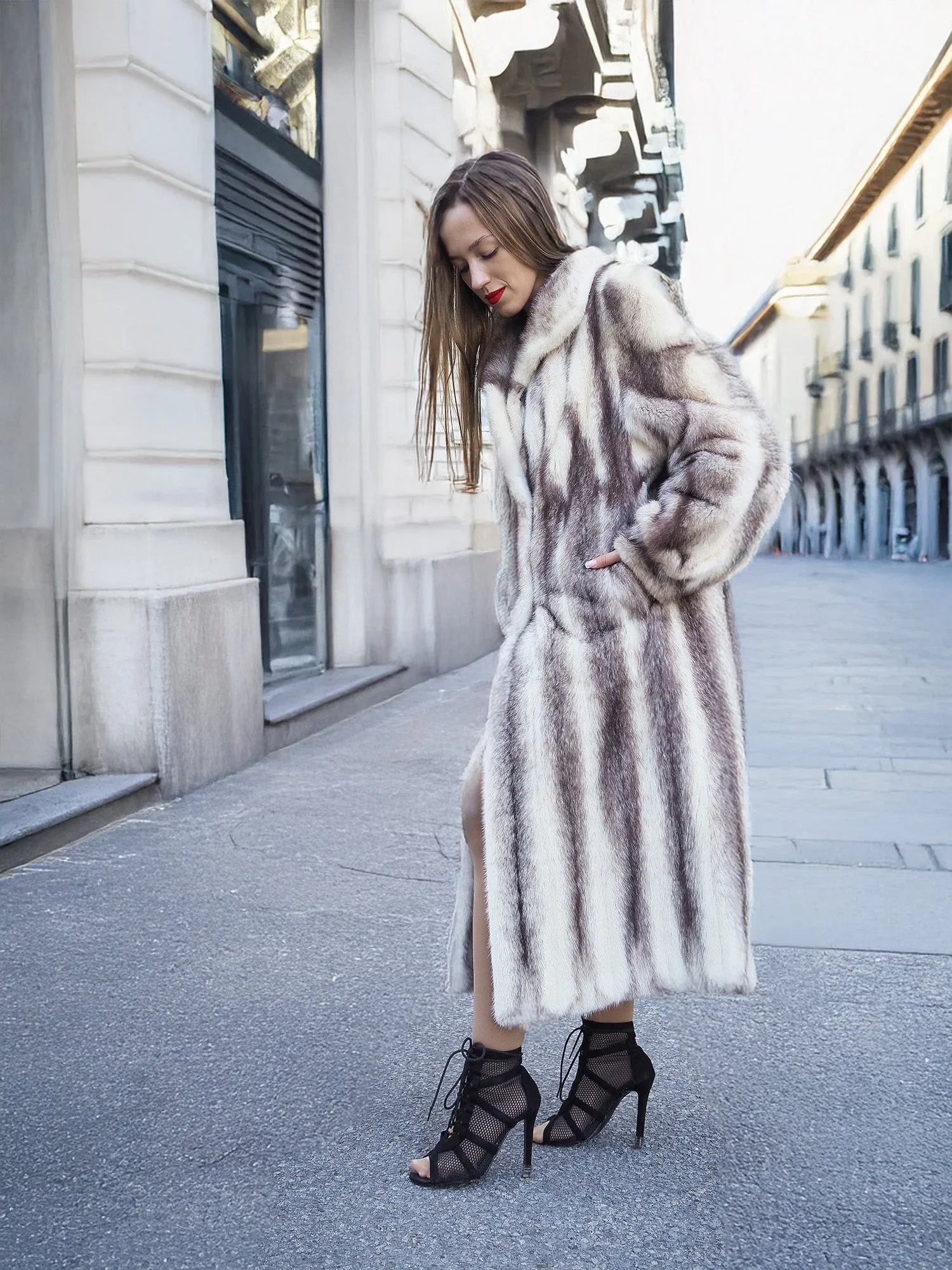 Gorgeous Brown Cross Mink Coat S/M