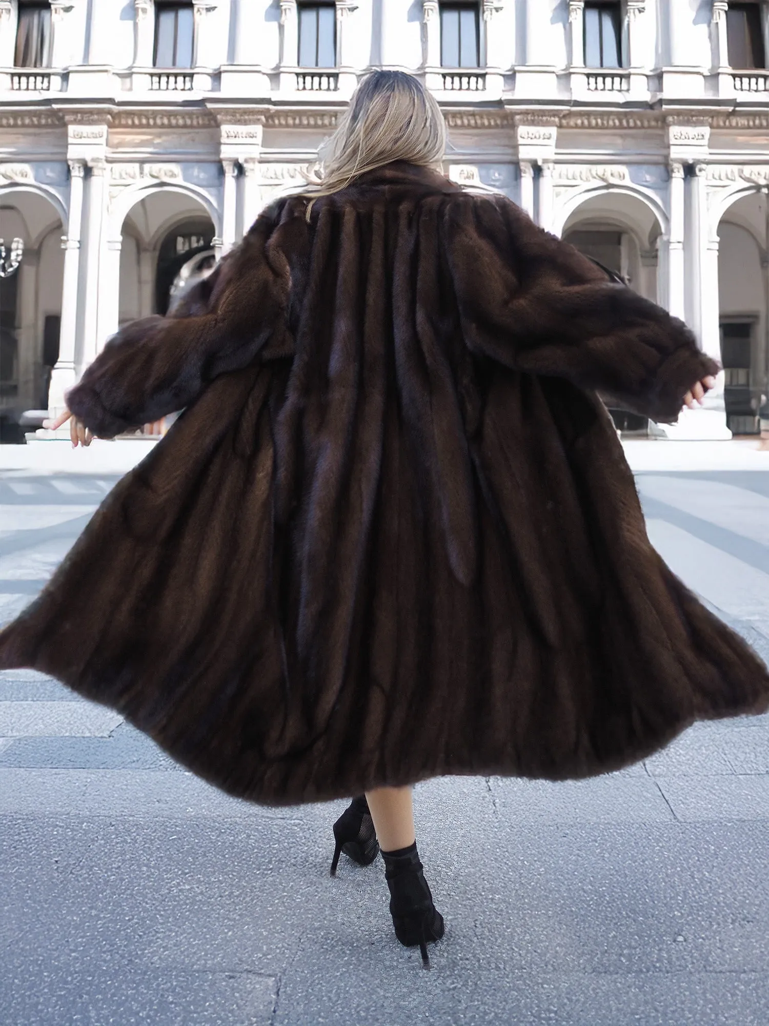 Mahogany Lunaraine Canadian Mink Fur Coat L/XL