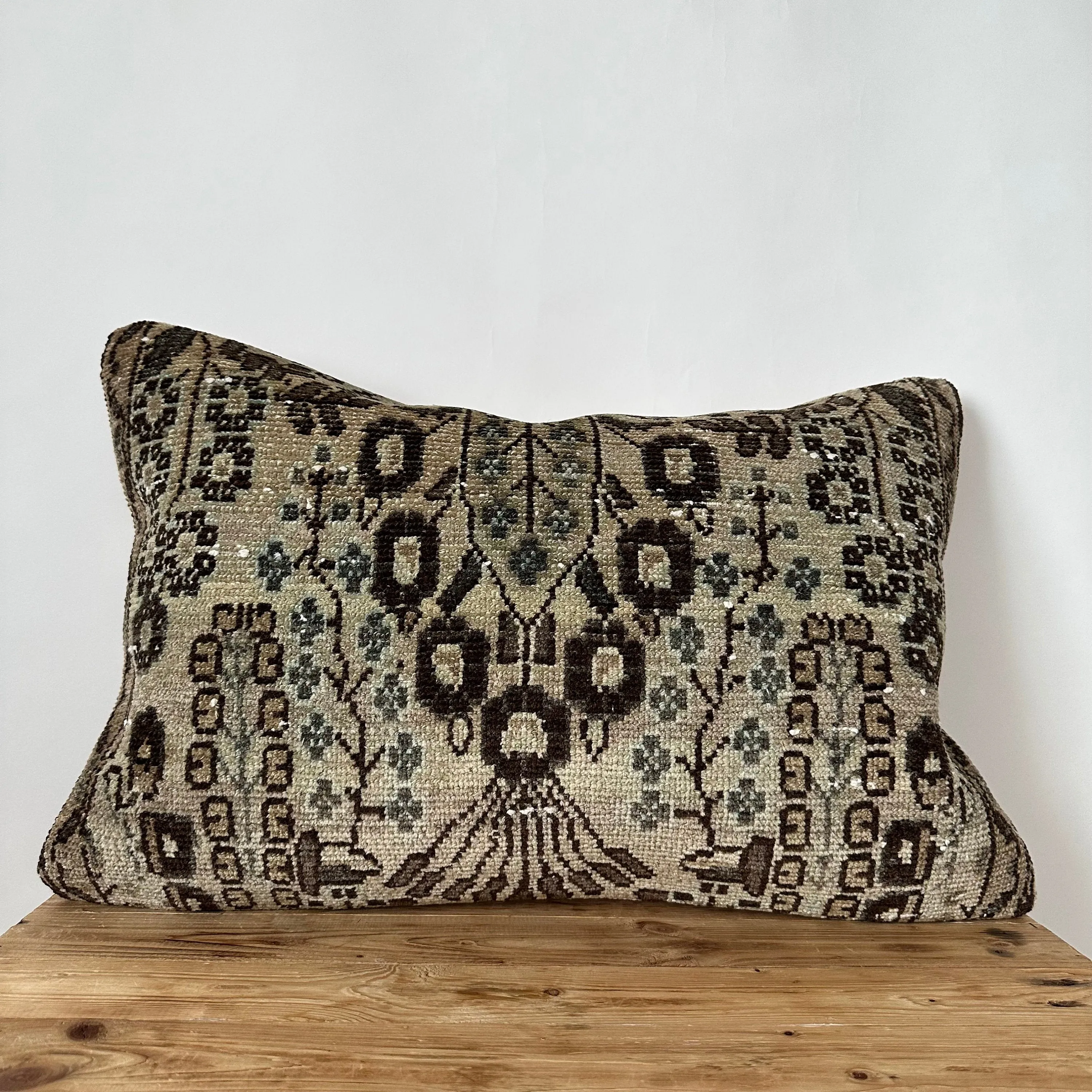 Thea - Persian Pillow Cover